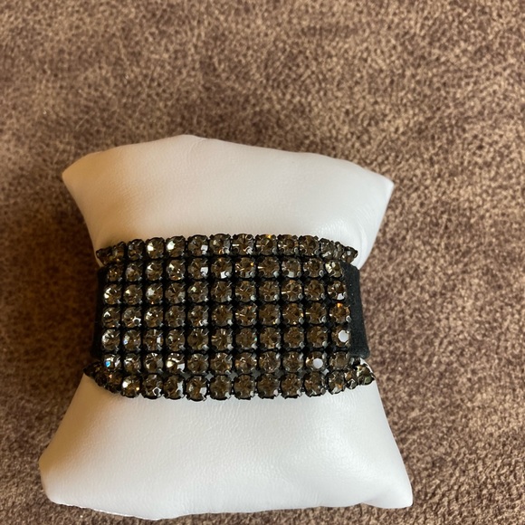 Suede and black crystal cuff style bracelet - Picture 2 of 4